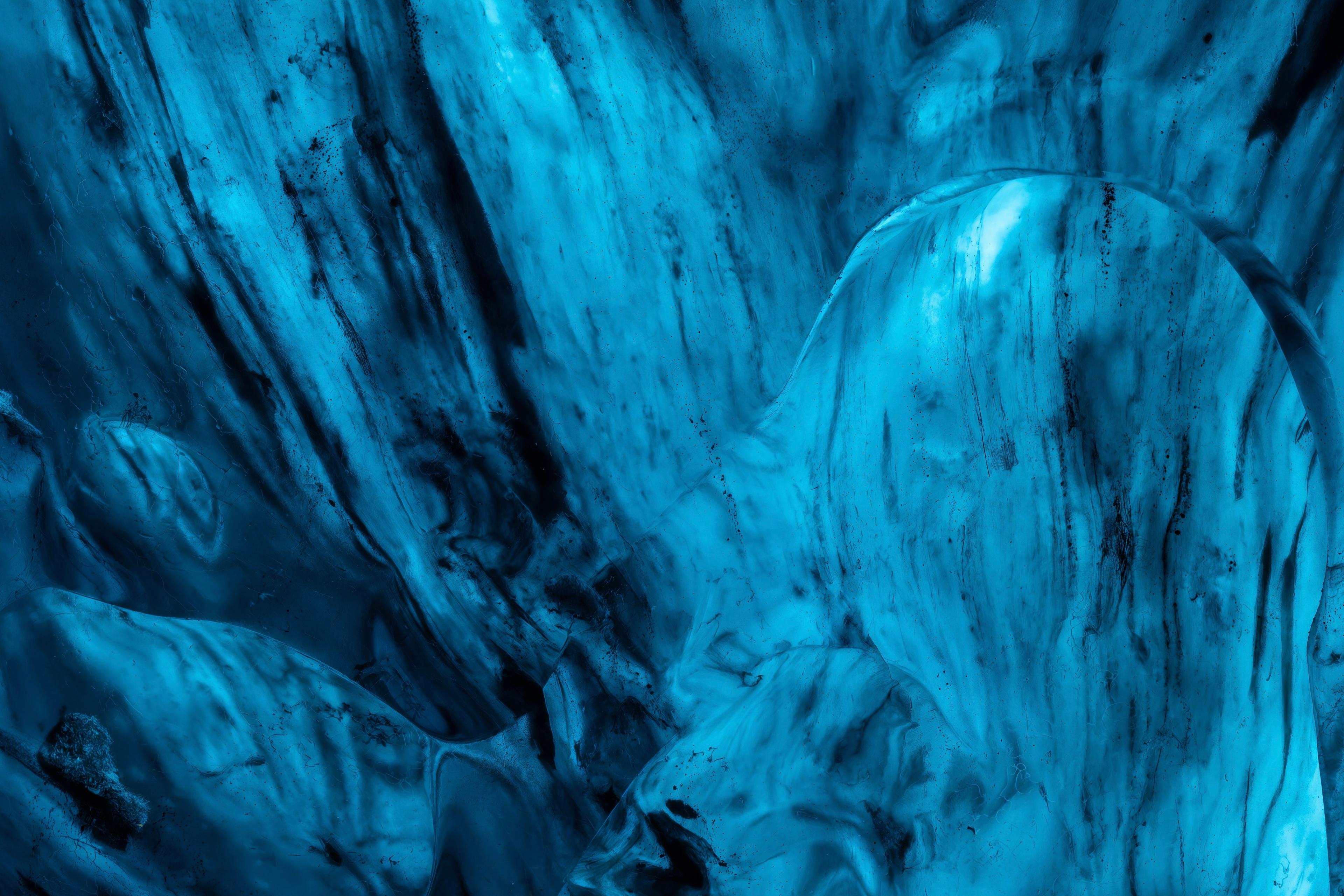 8RylHJg7Lwux3kSTwCXiC-Blue Sky Warning - Peter SchÃ¤ublin.jpg